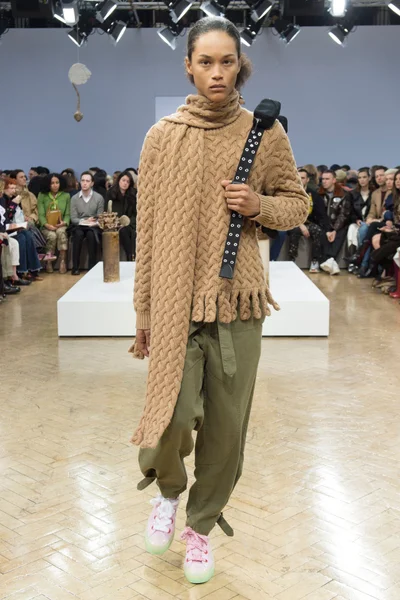 Look 20